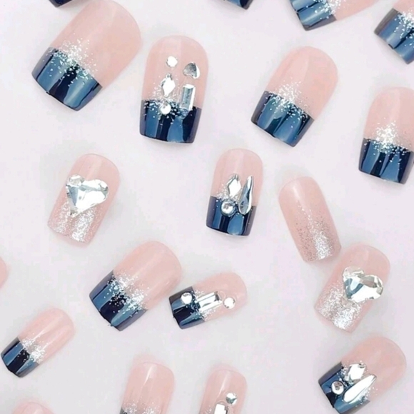 3D Rhinestone Heart French Manicure Press On Nails - Picture 3 of 10